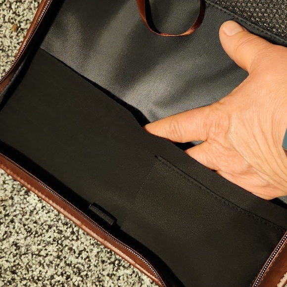 Finpac Vegan Leather Bible case β Beautiful β Vegan Leather bookmark,incl. β NEW - Picture 9 of 16